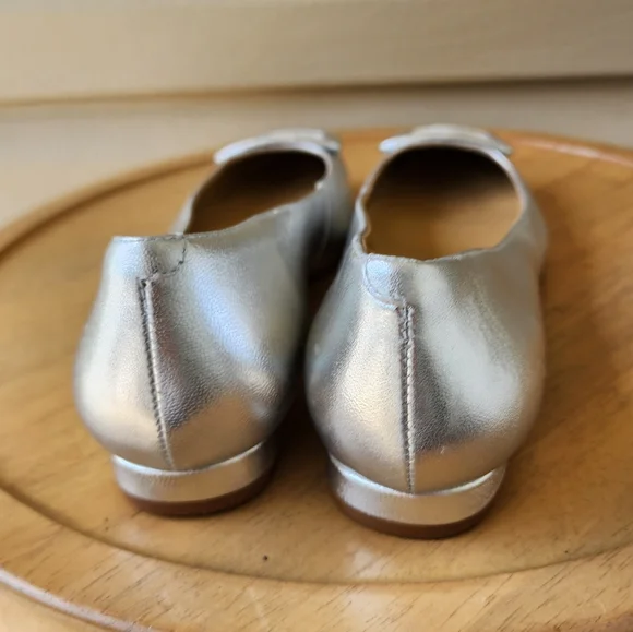 Talbots Sutton buckle silver metallic flats size 8 - Picture 11 of 13